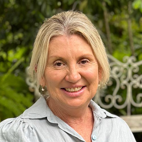 lisa searle qld hospitality training specialist (hungry jack’s traineeships)